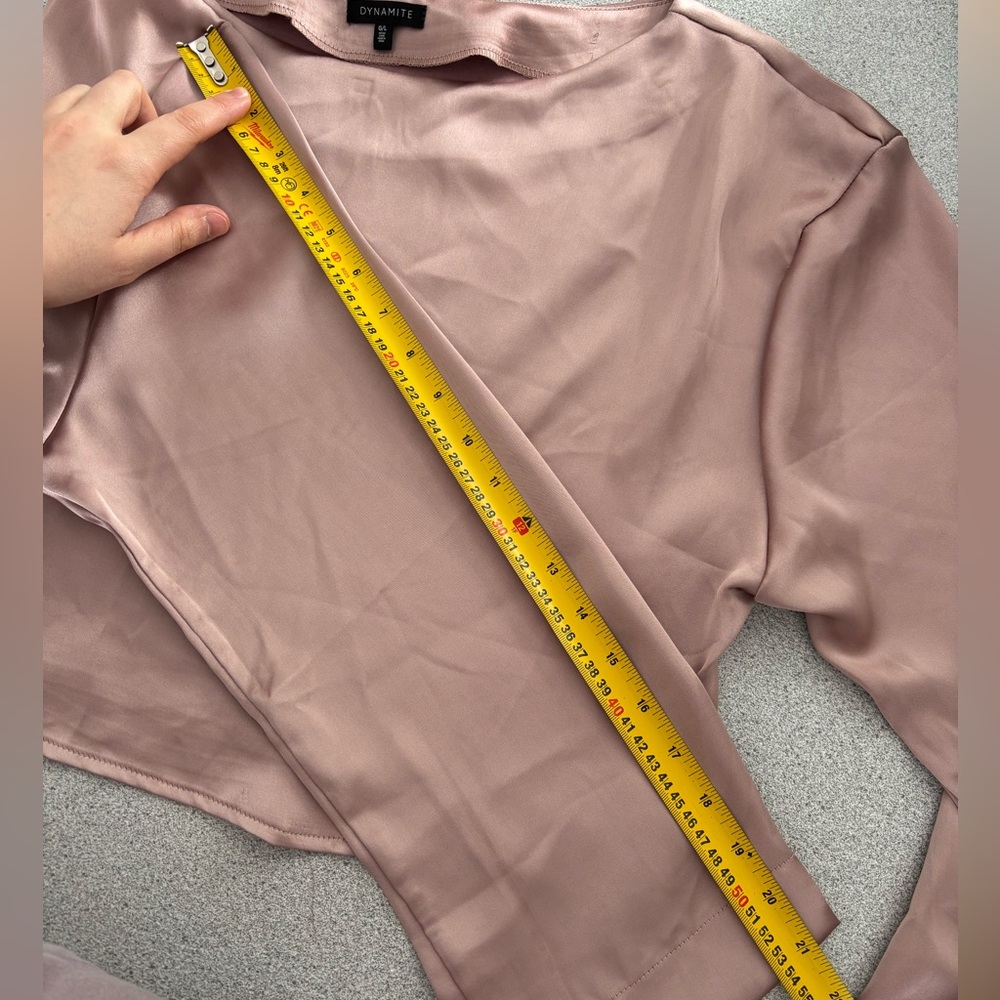 Dynamite Dusty Rose Satin Crop Blouse Coquette Minimalist Large Feminine Soft - Picture 9 of 9